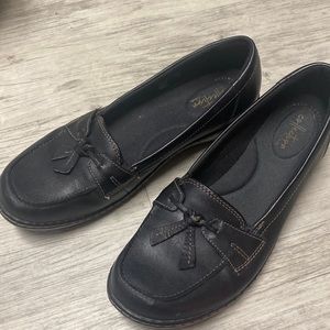 Clarks loafers size 9.5